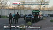 Milano, scuolabus incendiato