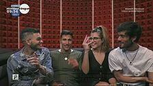 GF16: Docce sexy, confessioni e coming out