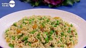Insalata di anellini e piselli