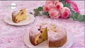 Torta soffice alle prugne nere