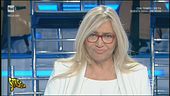 ERRORI TELEVISIVI: DALLE SCARPE DI SGARBI AL PIEDINO DI MARA VENIER