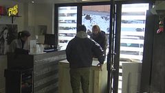 Lo scherzo ad Enzo Paolo Turchi