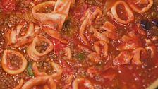 Zuppa di lenticchie con scarola e calamaro
