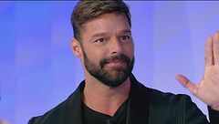 Ricky Martin entra in studio...