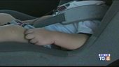 Bimbo muore in auto dimenticato dal papà