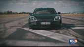 Anche la Porsche apre all'elettrico