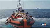 Annegano 117 disperati, strage di donne e bimbi