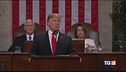 Trump chiama all'unità, ma sul muro non molla