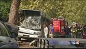 Autobus si schianta contro un albero a Roma