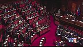 Manovra al Senato plastica e polemiche