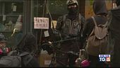 Scontri ad Hong Kong Fiamme al politecnico