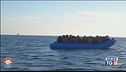 Nave con migranti verso un porto italiano