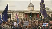 "No Brexit" in piazza, fronda contro la May?