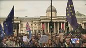 "No Brexit" in piazza, fronda contro la May?