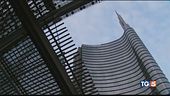 Unicredit taglia ira dei sindacati