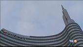 PIL, stime al ribasso. Battaglia su Unicredit