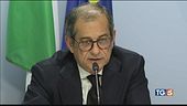 Tria: l'Italia è ferma "Distruggono il paese"