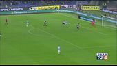 Lazio travolgente, la Juve si ferma