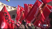 In piazza per il lavoro "Stanchi di promesse"