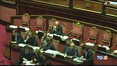 Manovra, ok e tensioni. "Dannosa, ora al voto"