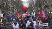 Pensioni Francia: cortei e sabotaggi