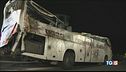 Bus nella scarpata, muoiono 29 turisti