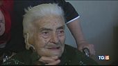 Operata a 100 anni e ritrova il sorriso