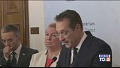 Travolto dallo scandalo Strache si dimette