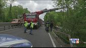 Pullman nella scarpata, arrestato l'autista