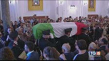 "Ora basta piangere i servitori dello Stato"