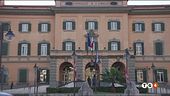 Accoltella la moglie davanti ai tre figli