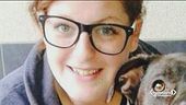Uccide la ex moglie a coltellate