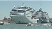 Grandi navi, sei indagati