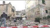Fango a Matera, neve sulle Dolomiti