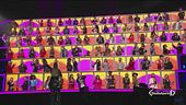 Stasera si canta "All together"