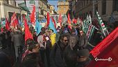 Ex Ilva, la rabbia in piazza