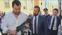 Le polemiche su Salvini con il mitra