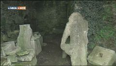 Una grotta piena di vita