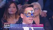 Chi è l'uomo mascherato?