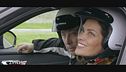 Una scatenata Fernanda Lessa in pista con Ringo