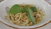 Fusilli al pesto estivo