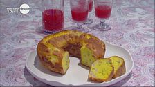 Ciambella salata con pere e formaggi