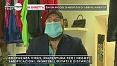 In diretta da un piccolo negozio di abbigliamento