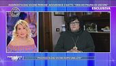 Aggredita dai vicini perché accudisce i gatti