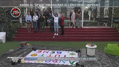 Anche al "Gfvip" omaggiano gli eroi degli ospedali