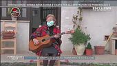 Nonnina costretta in casa, intrattiene la palazzina dove vive la famiglia