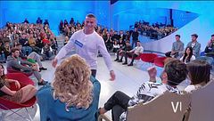 Tina colpita da Lorenzo