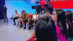 Carlo tra corteggiatrici ed eliminazioni