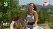 Elettra Lamborghini a cavallo