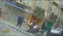 Scene di ordinaria illegalità a Napoli